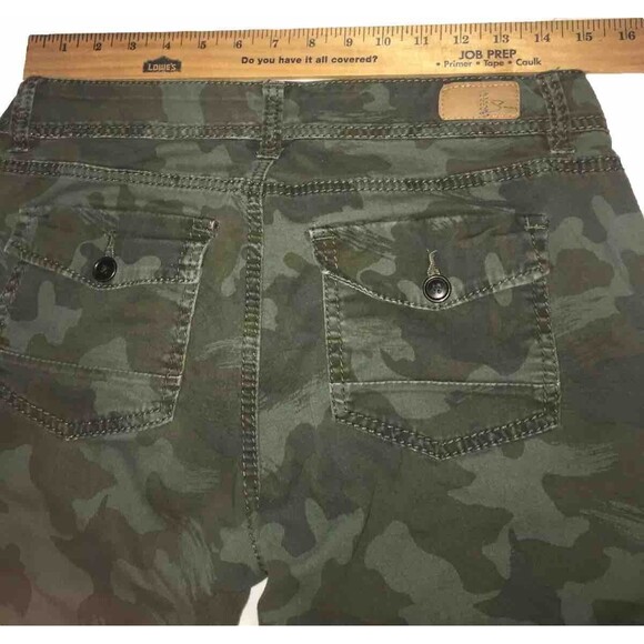 Supplies Women’s Green Capris Pants Camo Gorpcore Cabincore Cosplay Size 8 Boho - Picture 11 of 13